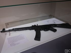 Работы фронтовых фотографов и художника показали в Якутске