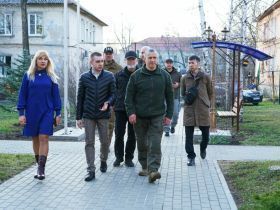 Юрий Трутнев проверил работу якутских специалистов в Докучаевске
