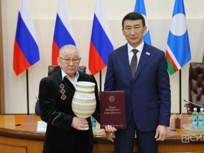 В Якутске отметили 75-летие легендарного борца Александра Иванова