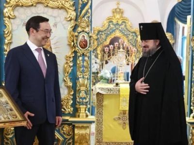 Айсен Николаев поздравил Владыку Романа с 15-летием служения в Якутии
