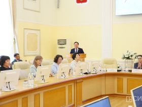Государственные награды вручили медицинским работникам Якутии