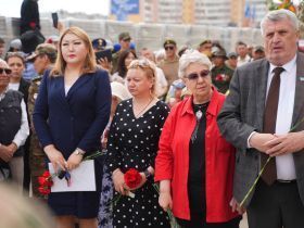 В Якутске возложили цветы в честь Дня ветеранов боевых действий