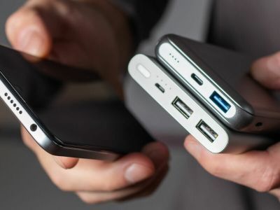 На Дальнем Востоке из-за холодов резко вырос спрос на пауэрбанки