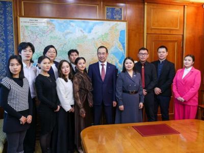 В преддверии Дня российского студенчества Айсен Николаев напутствовал именных стипендиатов