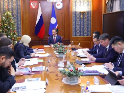 Айсен Николаев поручил ускорить темпы расселения и строительства жилья в микрорайоне Спортивном