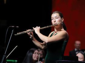 Скрипка, флейта, труба и оркестр: лауреаты престижных конкурсов выступили в Якутске