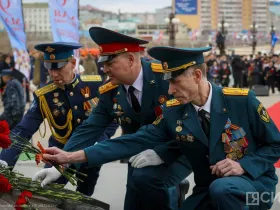 В Якутске провели акцию «Поклонимся великим тем годам» в честь 81-й годовщины Победы