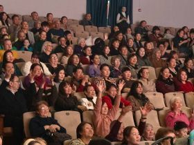 «Обнимаю сердцем»: в Якутске прошел благотворительный концерт