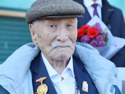 В Якутске фронтовику вручили памятную медаль КНР за сопротивление японской агрессии