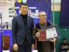 В Якутске стартовал фестиваль-конкурс деревянных изделий