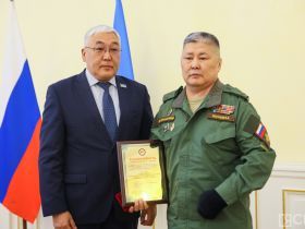В Якутске наградами отметили участников ликвидации аварии на Чернобыльской АЭС
