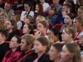 Глава Якутии выступил перед студентами ДВФУ и участниками ВЭФ-2025