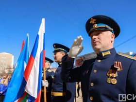 «Поём двором». В Якутске поздравили ветерана Великой Отечественной войны Кирилла Павлова