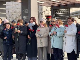В Якутске почтили память народного учителя Михаила Алексеева