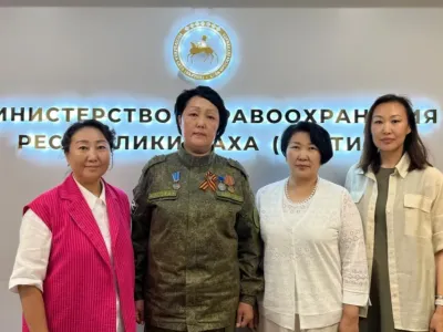 Участница программы «Якутия — земля героев» начала стажировку в Минздраве