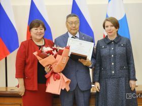 Вручены стипендии первого президента Якутии «Знанием победишь»