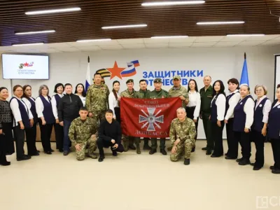 В Якутске вручили нагрудные знаки «Доброволец Донбасса» ветеранам СВО