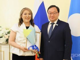 Государственные награды вручили медицинским работникам Якутии