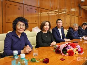 В Якутии вручили государственные награды многодетным матерям