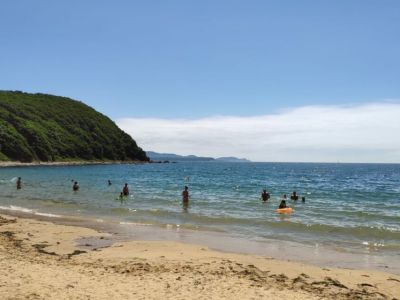 На морской отдых на Дальнем Востоке туристы закладывают «карманные» 1500 рублей в день