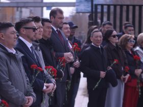 В Якутске почтили память экс-министра связи Александра Борисова
