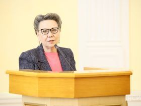 Государственные награды вручили медицинским работникам Якутии