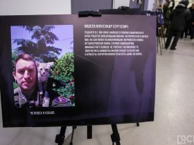 Работы фронтовых фотографов и художника показали в Якутске