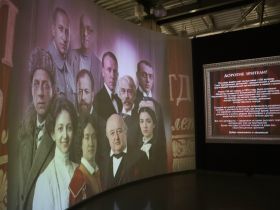В Якутске открыли выставку об истории театрального искусства страны и республики