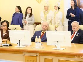 Государственные награды вручили медицинским работникам Якутии