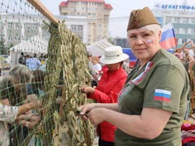 Волонтеры Якутии изготовили более 18 000 маскировочных сетей