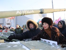 Трофейную технику и геройский танк «Алеша» выставили в Якутске