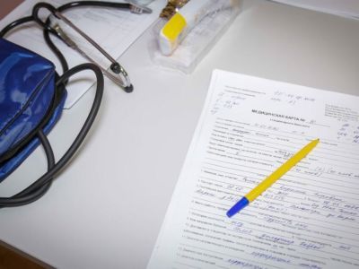 Десять молодых специалистов начали работу в Среднеколымской центральной больнице