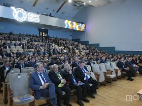 В Якутии пересмотрят оплату труда муниципальным служащим