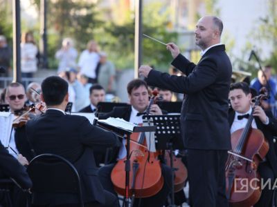 В Якутске провели концерт «Наши маяки», посвящённый Героям России