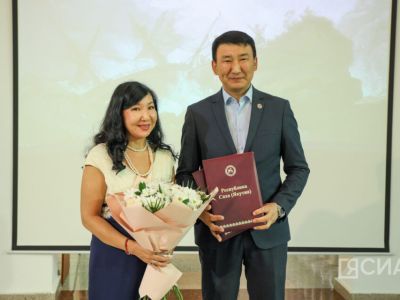 В Якутске чествовали руководителя Национального художественного музея Владу Тимофееву