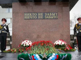 В Якутске провели акцию «Поклонимся великим тем годам» в честь 81-й годовщины Победы