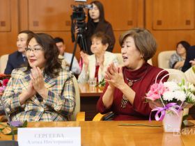 В Якутии вручили государственные награды многодетным матерям